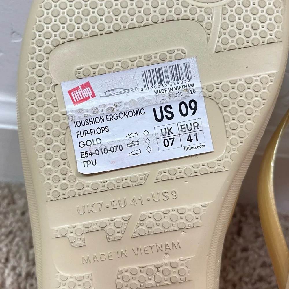 FitFlop iQushion Ergonomic Women’s Lightweight Gold Flip-Flops Sandals Size 9 - Picture 6 of 12